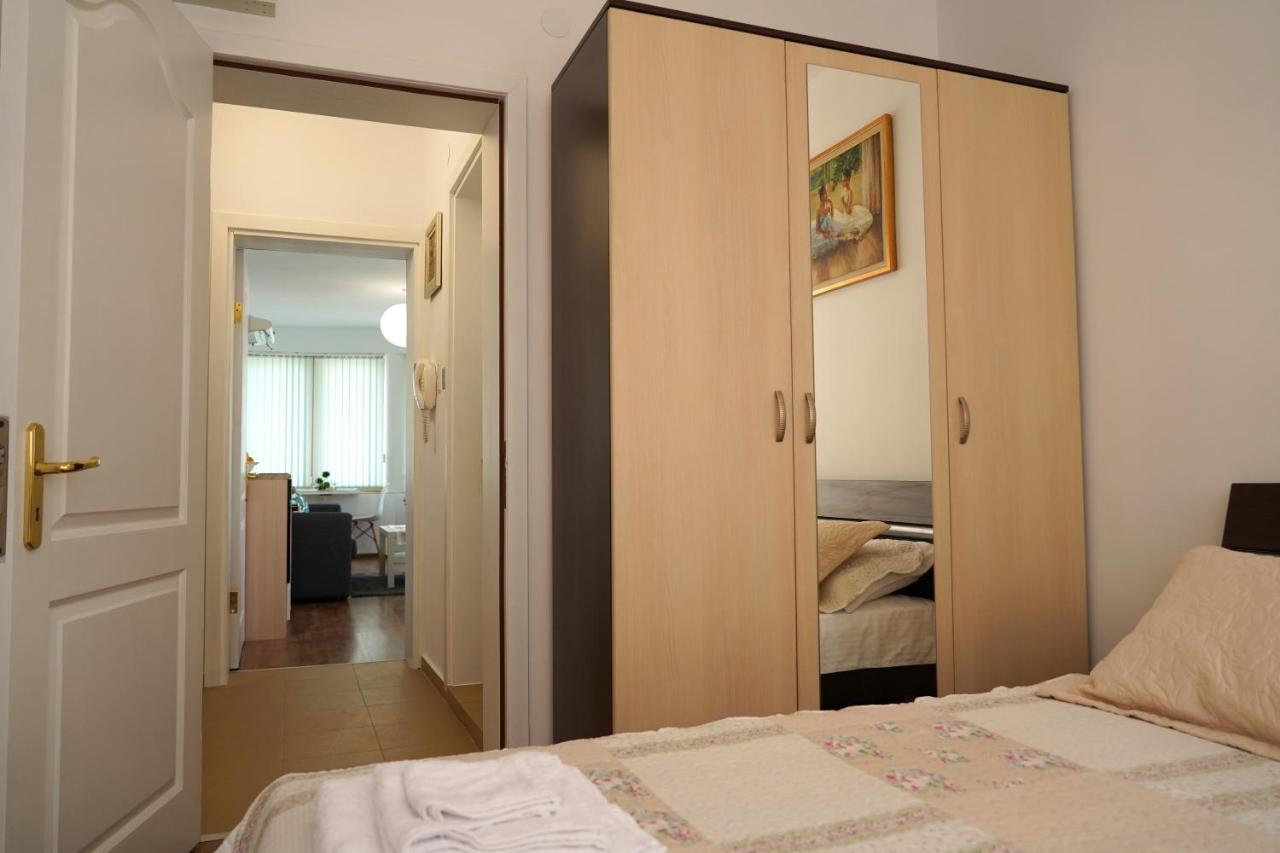 Shushi'S 1 Bedroom Central Apartment Plovdiv Luaran gambar